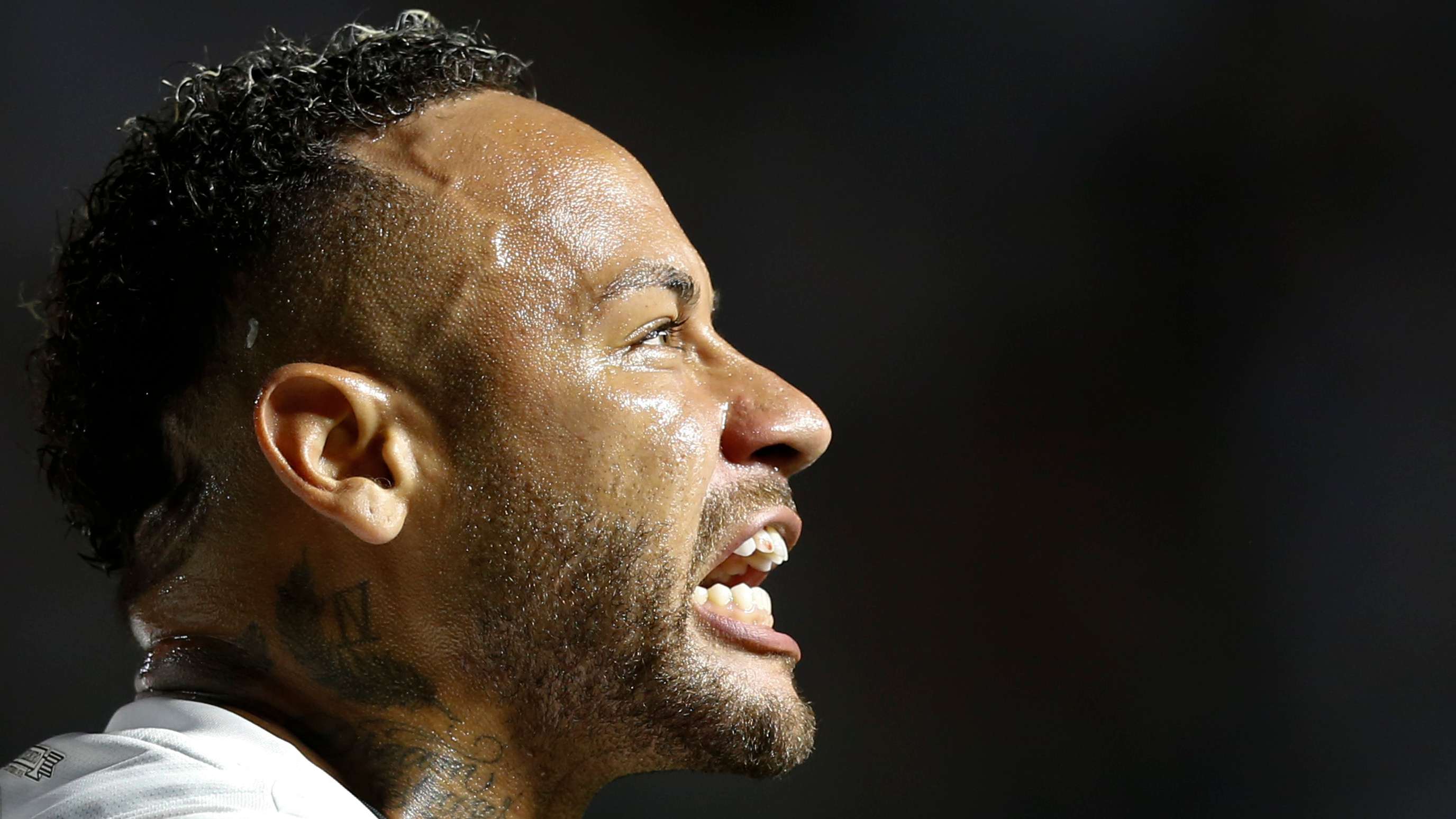 参与中场的 参与中场的