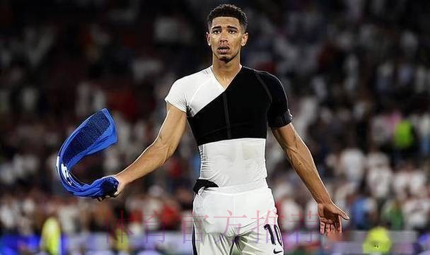 拼了! 西媒：贝林厄姆膝盖打止痛针出战拜仁